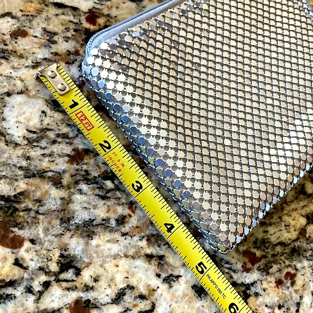 Silver Mesh Clutch with Bangle handle - Picture 7 of 11